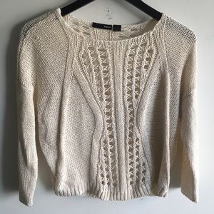 Cropped knit 3/4 sleeve sweater